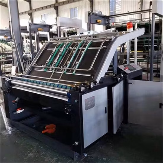 Plastifieuse de carton semi-automatique à alimentation manuelle en papier